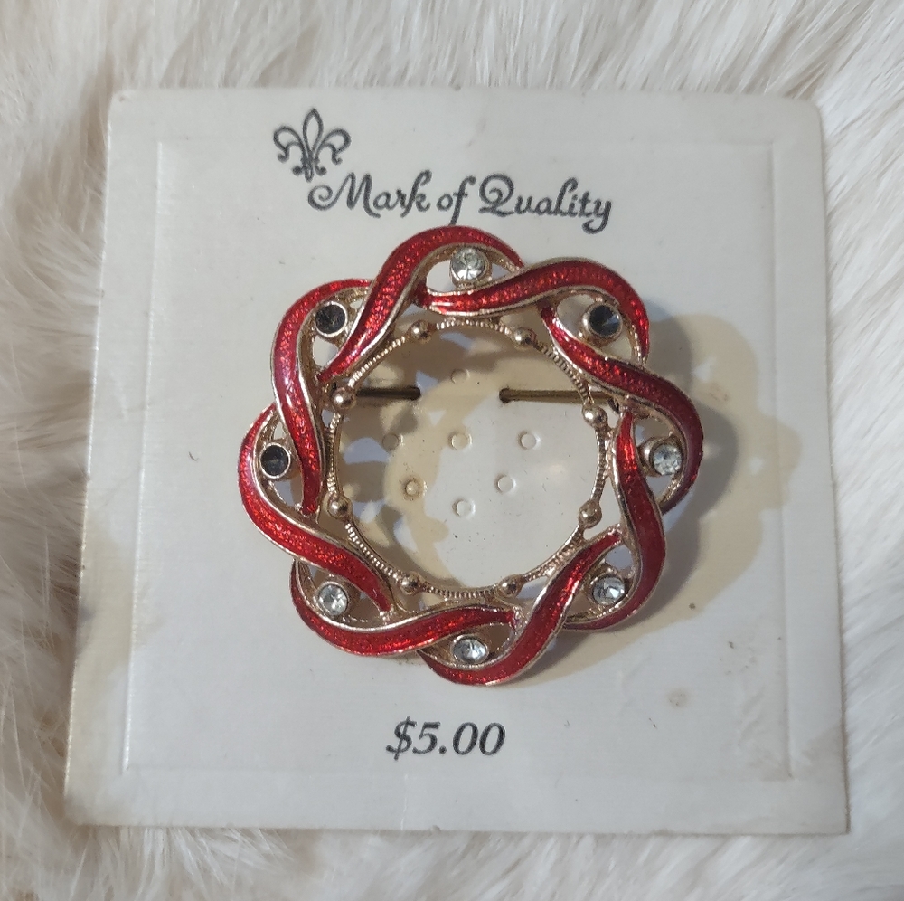 Rhinestone Circle Brooch Pin Red and Gold Vintage